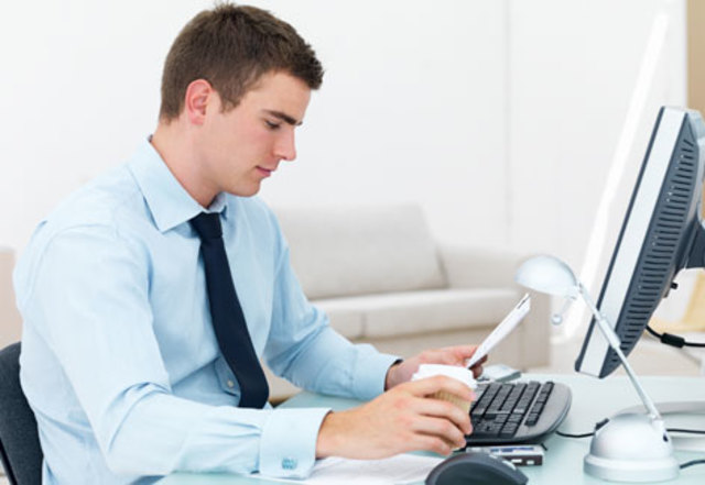 Futuro: Durante la carrera trabajo y soy mas independiente