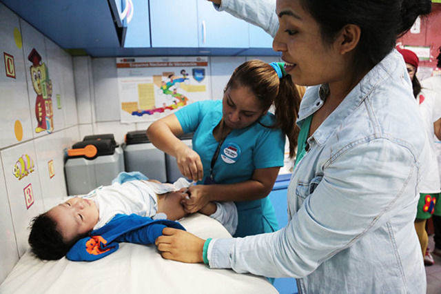 INTRODUCCION DE LA VACUNA NEUMOCOCO -- ESNI.PERU