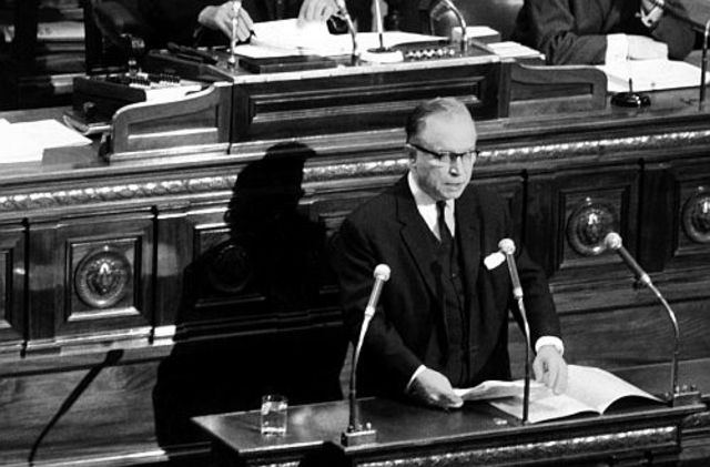 De eerste staatshervorming