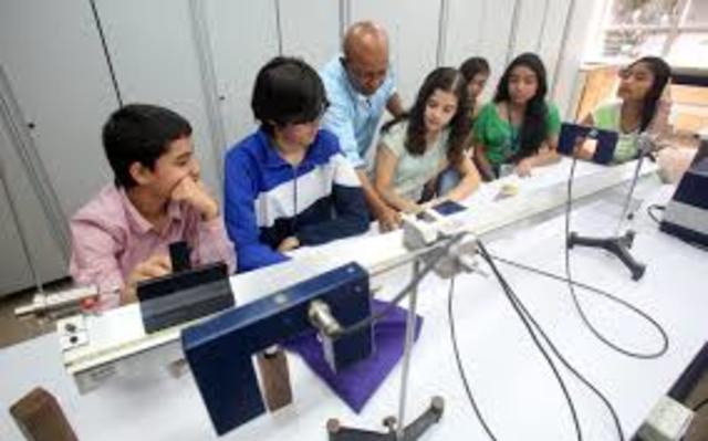 Proyecto de enseñanza de la Física con Tecnología (Efit)