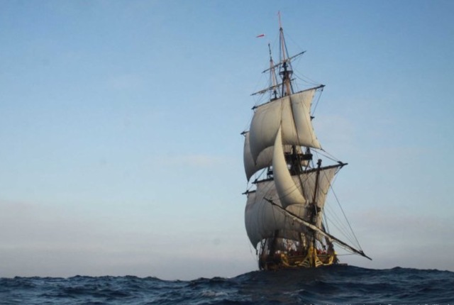 Franklin sets sail for Northwest passege