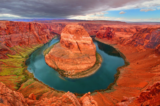 Canoeing down the Colorado River