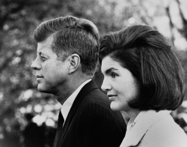 Kennedy visits the Wall