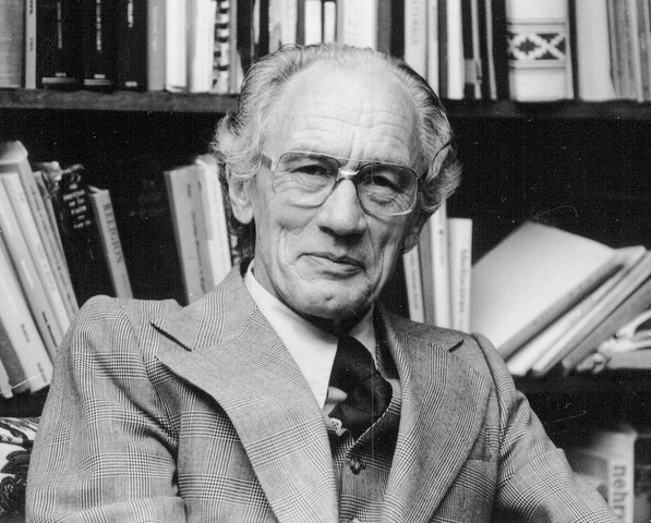 ESTADOS UNIDOS Kenneth Pike