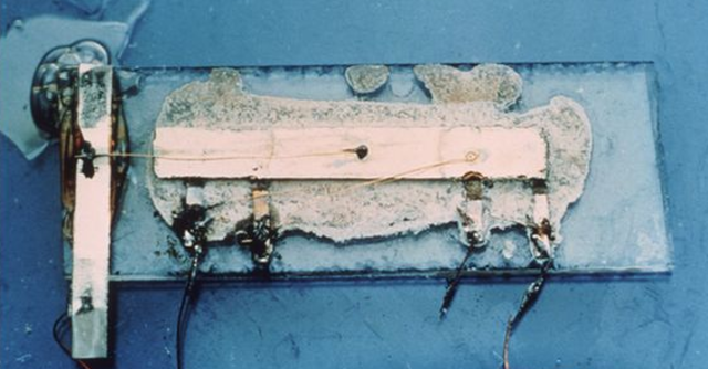 Invented the integrated circuit.