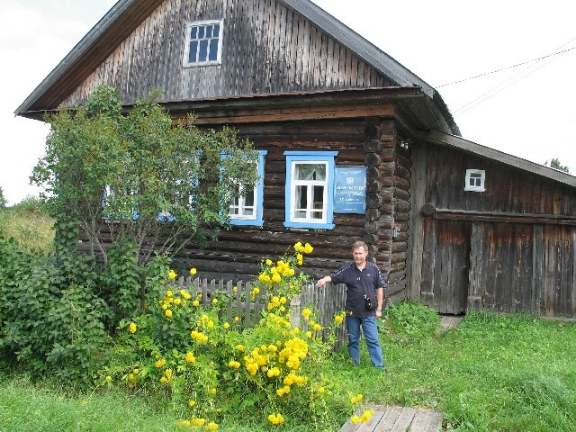 Родился д. Березкины Оричевского района Кировской области