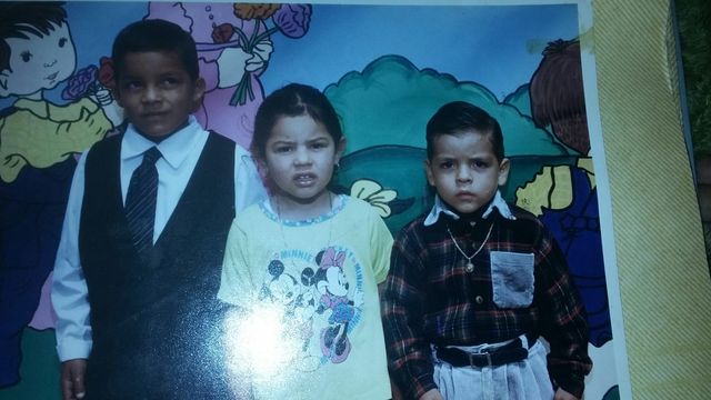 Kinder con mis primos