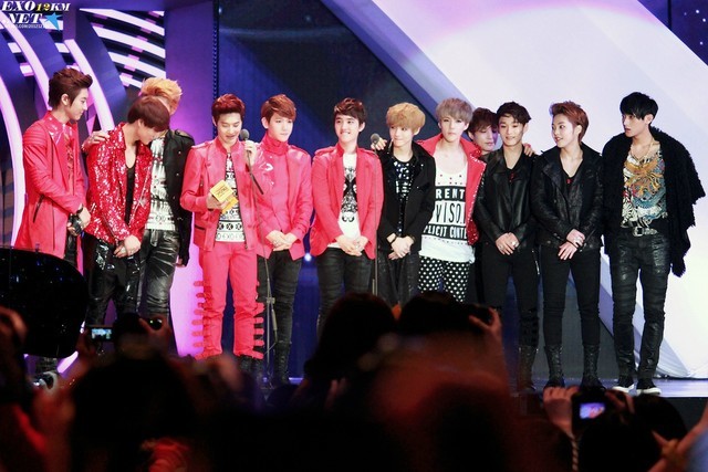EXO gana su primer premio