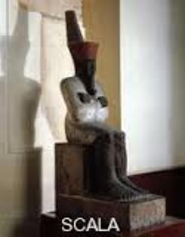 Mentuhotep 11 gained control of the entire country