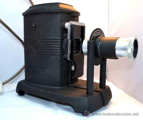 Proyector de diapositivas.