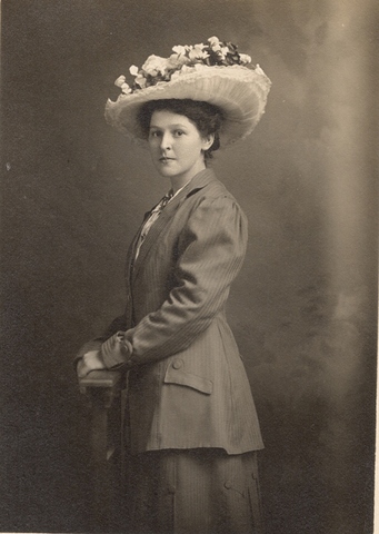 Rose dies in childbirth