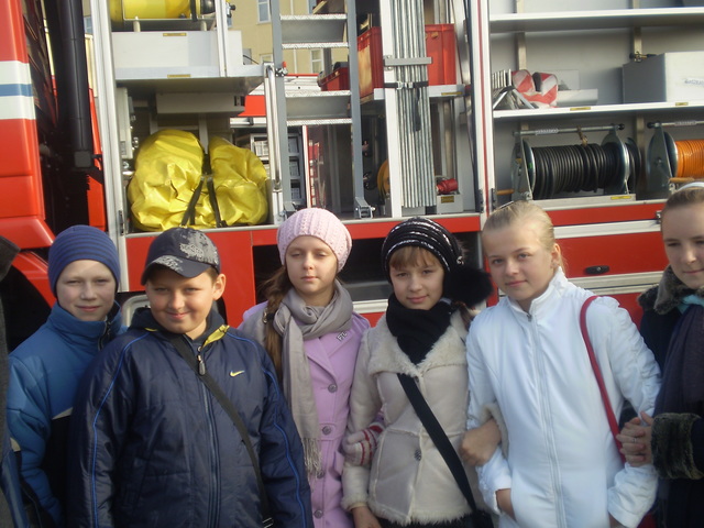 Sborka okolo Mashini