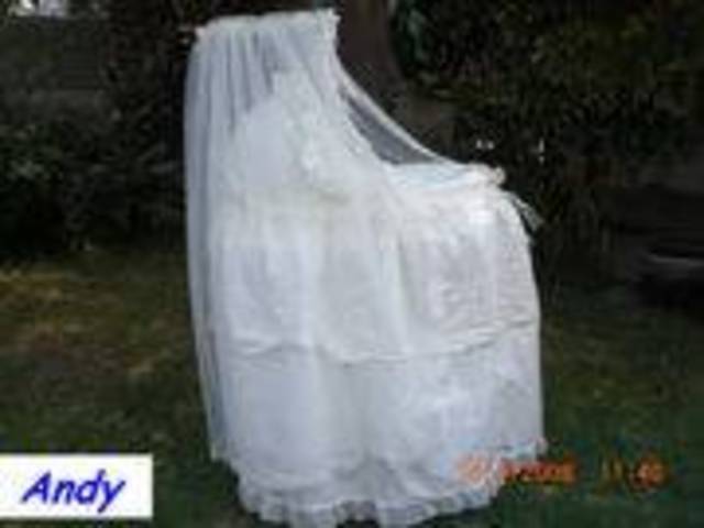 Jackie, Rosie and Margaret in the flat on the Hulme state