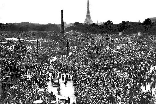 La nueve se aproxima París