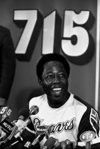 Hank Aaron breaks all time HR record with 715 HR's