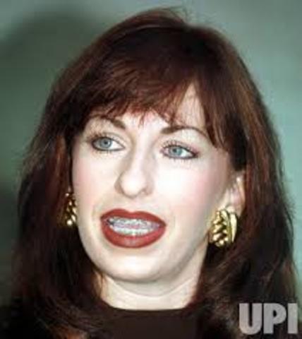 Paula Jones files lawsuit