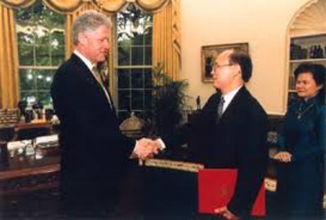 US befirends Vietnam