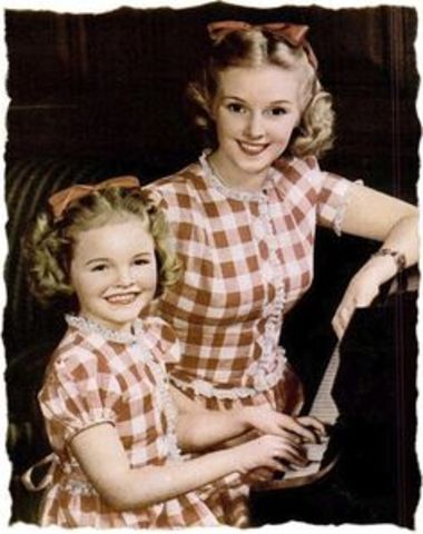 Mrs. Vilkas, Lina's Mother, dies