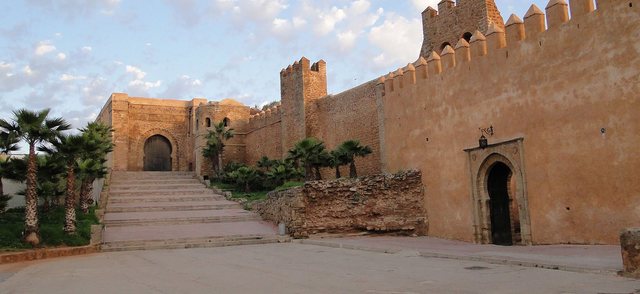 Vivió en Marruecos y en República Dominicana