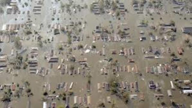 Hurricane Katrina Strikes Louisiana