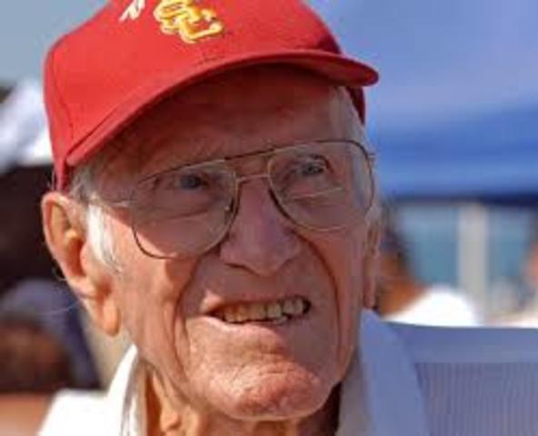 Louis Zamperini died