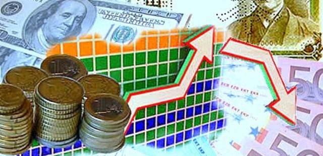 Se gradua en economía y finanzas