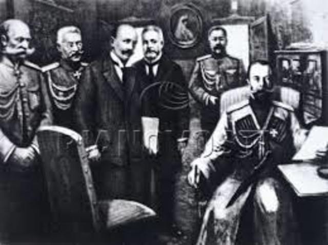 Russian Czar Nicholas II abdicates