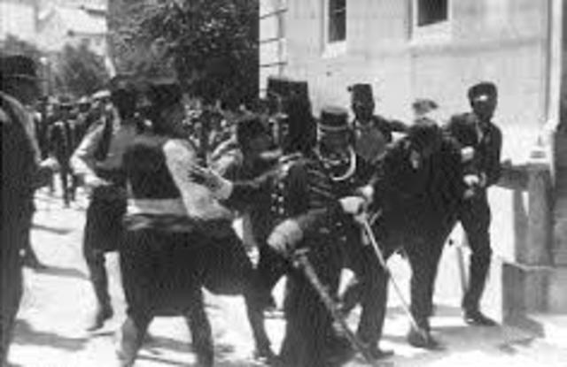 Rússia ocupa Bucovina i la part Oriental de Galitzia