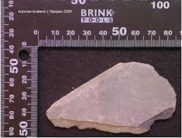 PRIMERAS PIZARRAS EN ROCA