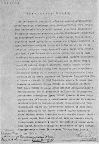 Russian Tzar Nicholas II abdicates