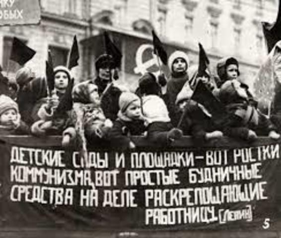 Rússia: Revolució d'Octubre