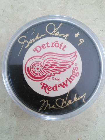 PSYCHOSOCIAL: I meet Gordie Howe, "Mr. Hockey", at a charity event