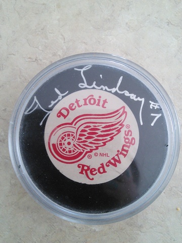 PSYCHOSOCIAL: I meet Ted Lindsay at a charity event