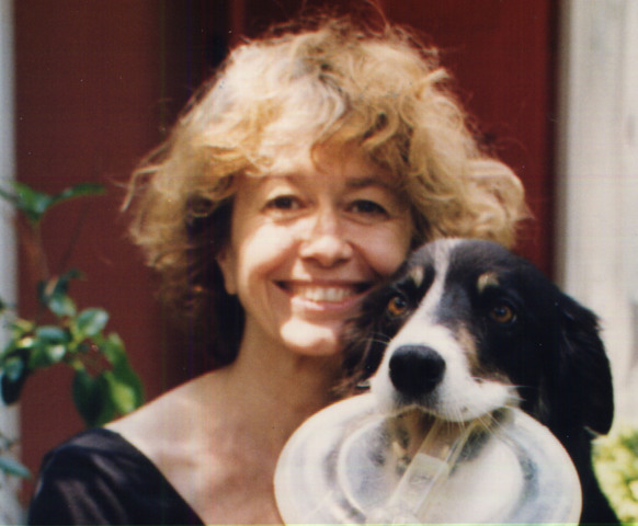 Polly Matzinger proposes the danger model of immunology