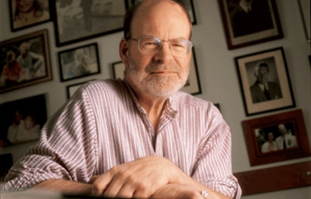 Charles Janeway Jr proposes the pattern recognition theory of innate control of adaptive immunity