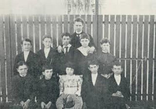 Calver School of Baltimore, primera escuela primaria norteamericana en ofrecer cursos por correspondencia