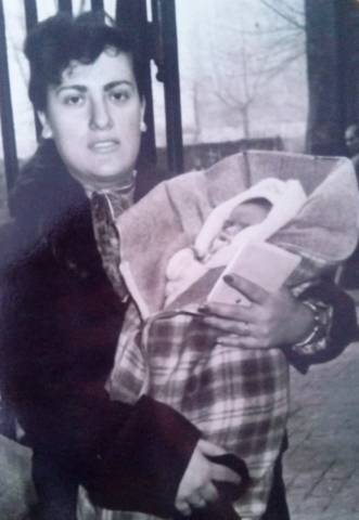 Nacimiento de María del Carmen.