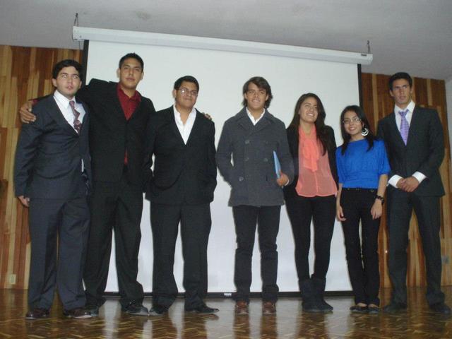 1.	Comencé Mis estudios en la carrera dirección e innovación de negocios