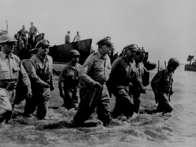 MacArthur lands in the Philippines