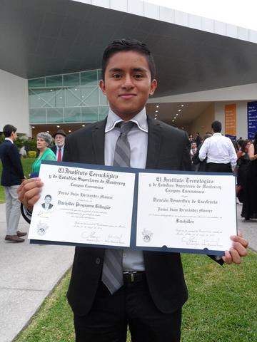 Mención Honorífica de Excelencia