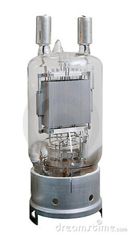 SE INVENTA EL TUBO DE VACUUM