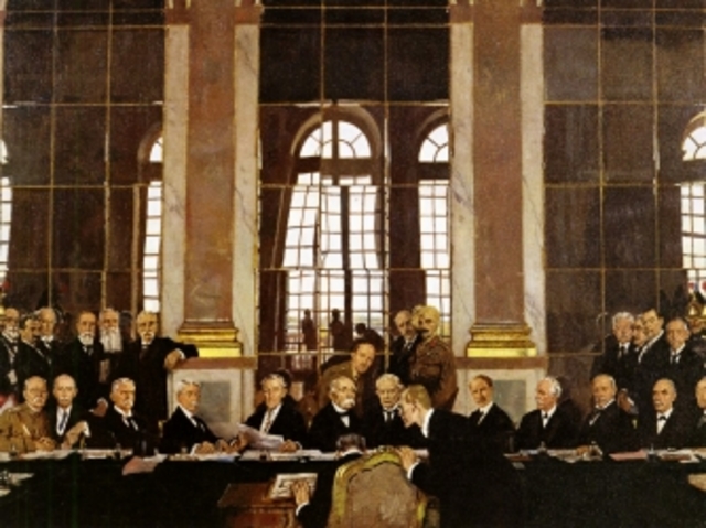 treaty of versailles signned