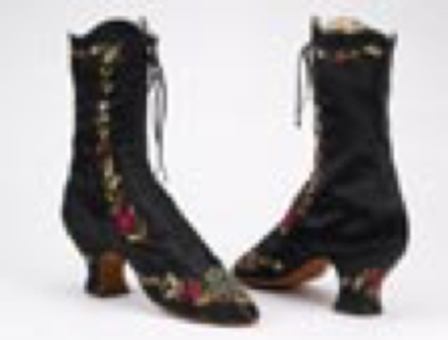 Black silk peacock embroidered boots with "Louis" heels