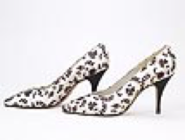 Embroidered white satin stiletto shoes with red rhinestones