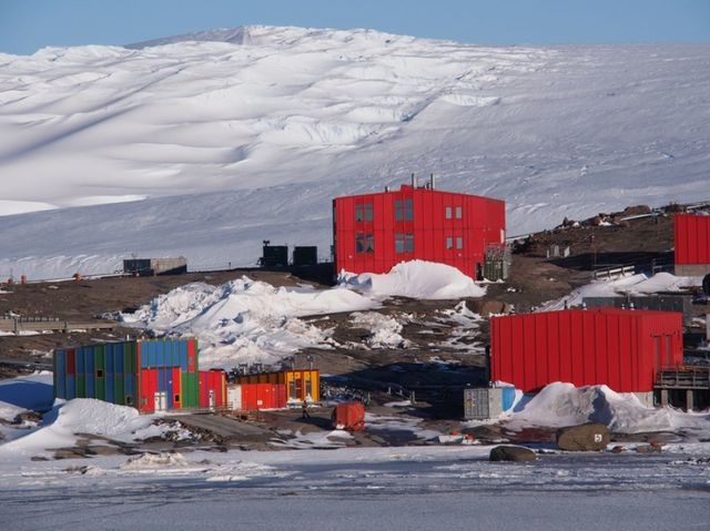 Science Takes Over-Mawson Station