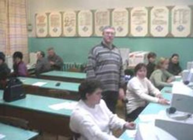 Начало подготовки учителей информатики в пединститутах по новым учебным планам