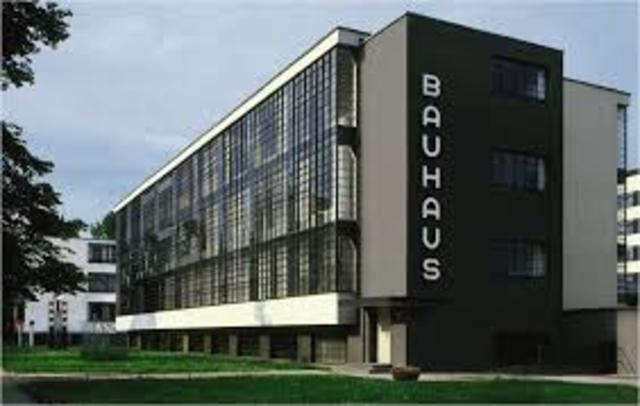 STAATLICHE BAUHAUS
