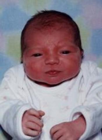 Cora (daughter) is born