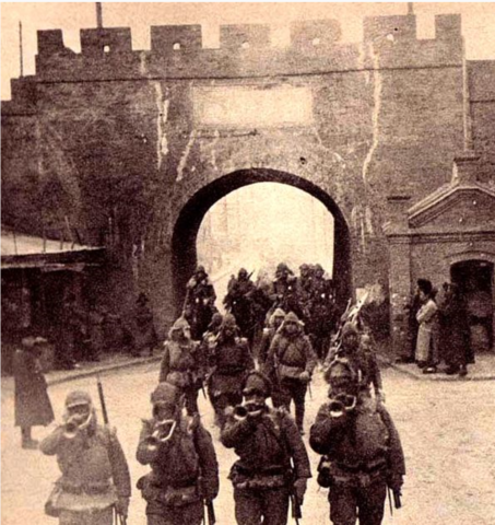 Japan invades Manchuria