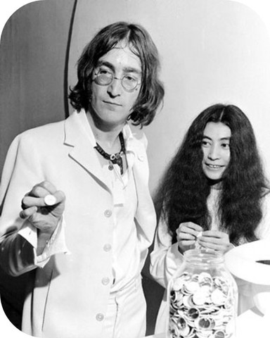 John Lennon contrae matrimonio